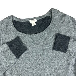 J.Crew Wool Blend Sweater Women’s‎ Medium Gray Elbow Patches Side Buttons Raglan